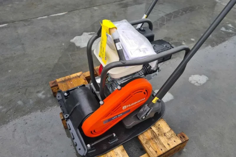 Zagęszczarka jednokierunkowa Husqvarna LFV 100 Honda 500 mm