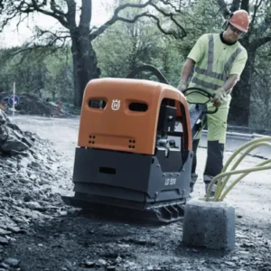 Zagęszczarka rewersyjna LG 504