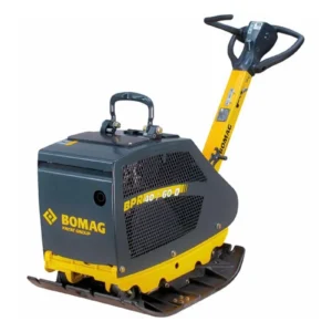 Dwukierunkowa zagęszczarka gruntu BOMAG BPR 40/60 D/E