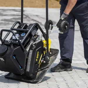 Jednokierunkowa zagęszczarka gruntu BOMAG BP 25/50
