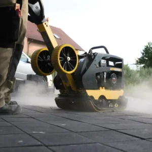 Rewersyjna zagęszczarka gruntu BOMAG BPR 25/50