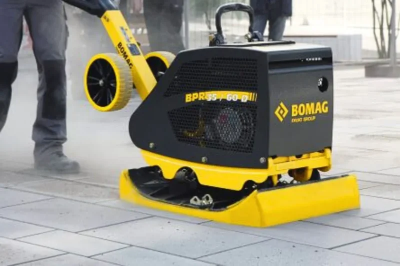 Dwukierunkowa zagęszczarka gruntu BOMAG BPR 35/60 D STONEGUARD