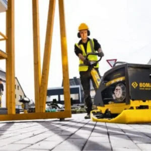 Dwukierunkowa zagęszczarka gruntu BOMAG BPR 35/60 D STONEGUARD