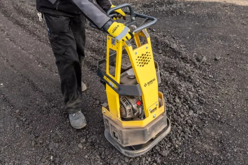 Zagęszczarka płytowa gruntu BOMAG BR 95
