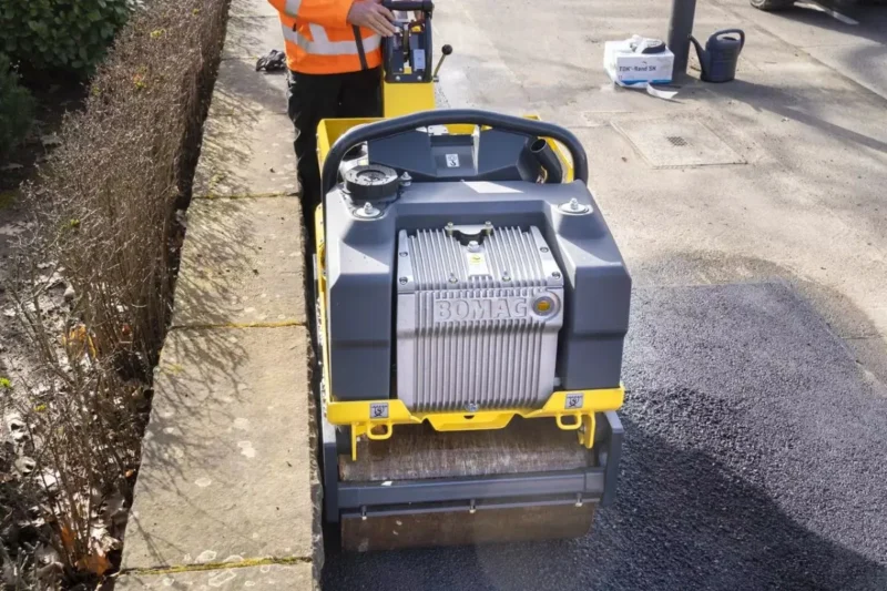 Podwójny walec wibracyjny BOMAG BW 65