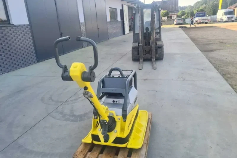 Zagęszczarka Wacker DPU 5045