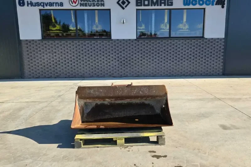 Łyżka skarpowa Wacker Neuson 136 cm