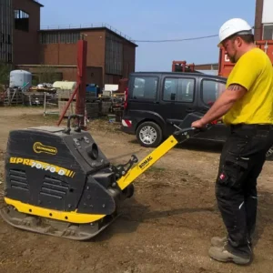 Dwukierunkowa zagęszczarka gruntu BOMAG BPR 70/70 D/E ECONOMIZER