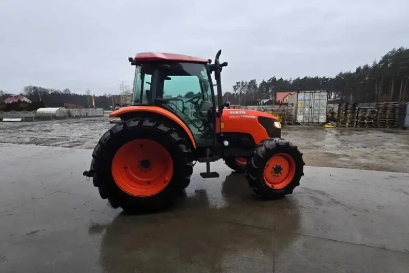 Traktor Kubota M 8540