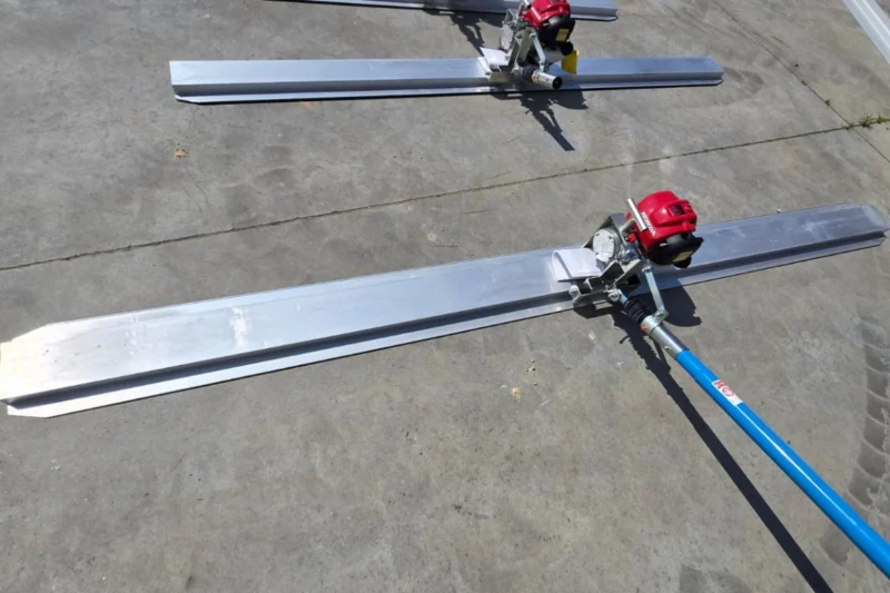 Listwa wibracyjna do betonu napęd spalinowy Beton Trowel BT-VTBF 2000mm