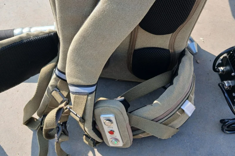 Wibrator plecakowy akumulatorowy Conmec CPV‑E Back Pack + buława 42mm wał 2m