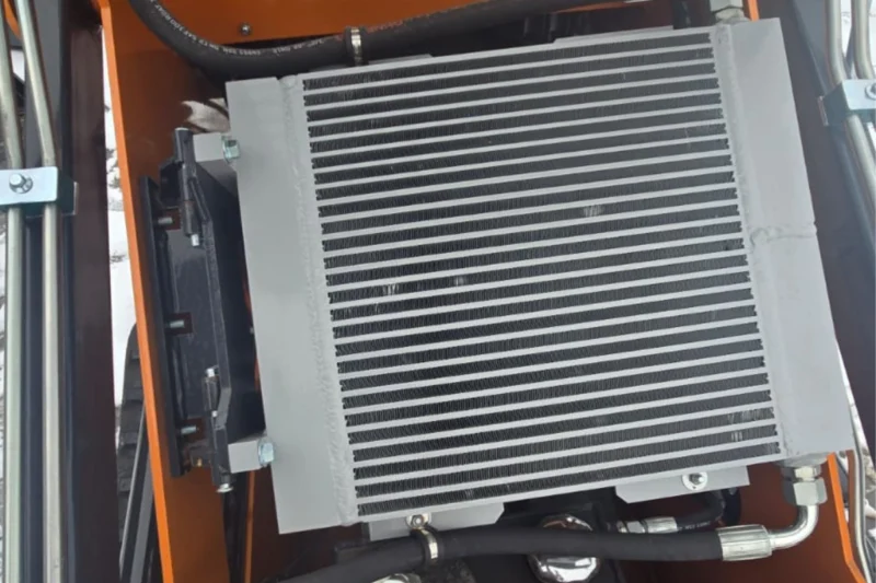 Mini ładowarka gąsienicowa Arteer QB-480