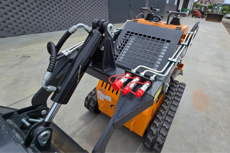 Mini ładowarka gąsienicowa Arteer QB-480