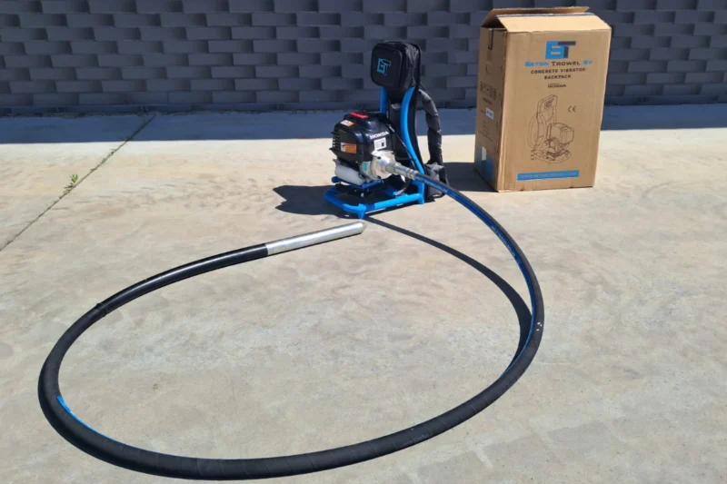 Mobilny wibrator plecakowy - napęd spalinowy Beton Trowel HDBP35H silnik Honda