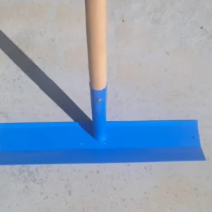 Stalowy zgarniacz betonu Beton Trowel BT009992C z drewnianym trzonkiem