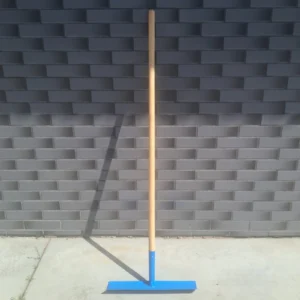 Stalowy zgarniacz betonu Beton Trowel BT009992C z drewnianym trzonkiem