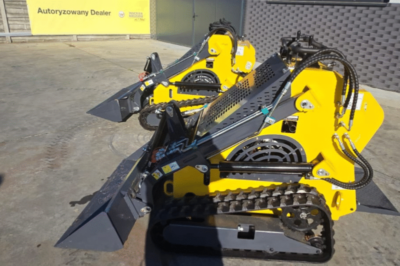 Mini ładowarka gąsienicowa STARVOX SV-480