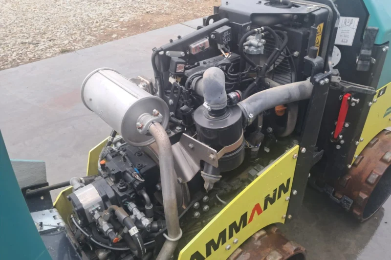 Mini walec okołkowany Ammann RAMMAX 1575