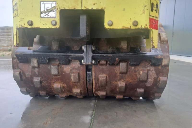 Mini walec okołkowany Ammann RAMMAX 1575