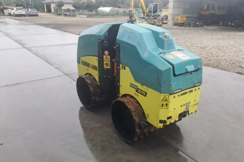 Mini walec okołkowany Ammann RAMMAX 1575