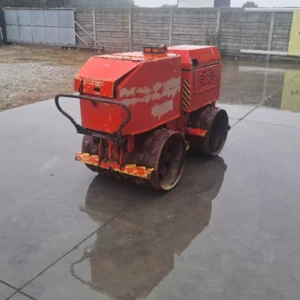 Mini walec okołkowany WACKER RT820/HT