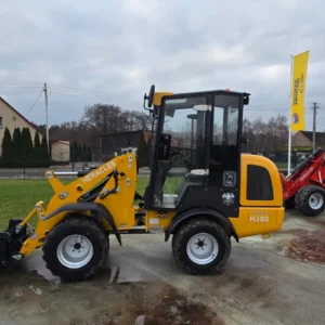 Kompaktowa ładowarka przegubowa HERACLES H380