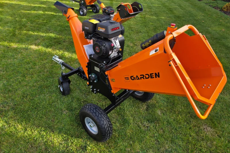 Rozdrabniacz do gałęzi, rębak spalinowy TB GARDEN P4206