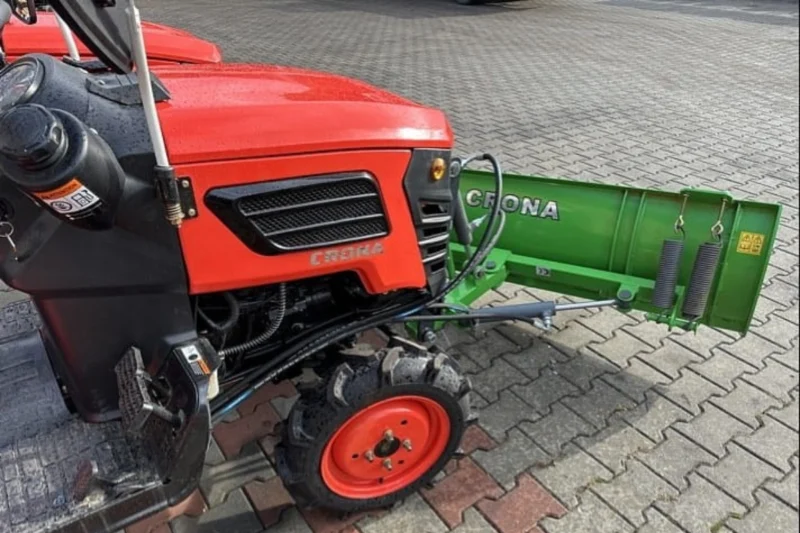 Mini ciągnik rolniczy CRONA CR254 25KM + Pług hydrauliczny CR26
