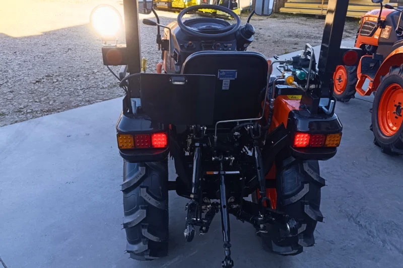 Mini ciągnik rolniczy TERRES T25 25KM