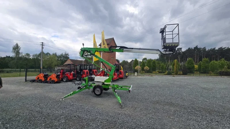 Podnośnik koszowy na przyczepie NiftyLift 120T