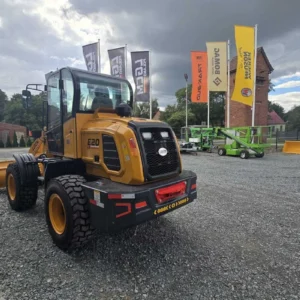 Ładowarka przegubowa LGCM LGE20 4x4 z kabiną – NOWA 2026